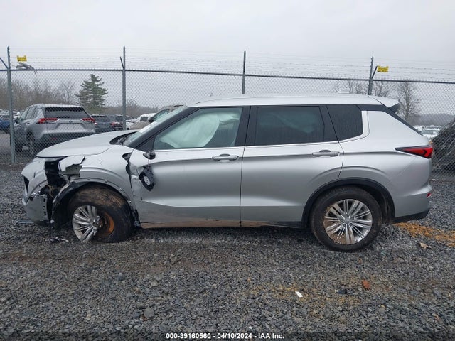 Mitsubishi Outlander Es 2.5 2022 JA4J4TA80NZ082579 Image 13