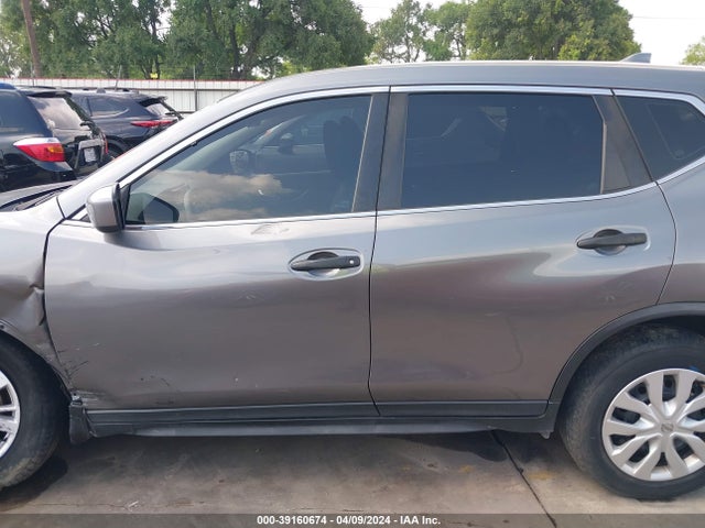 Nissan ROGUE S 2018 KNMAT2MT4JP610990 Image 14