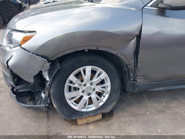 Nissan ROGUE S 2018 KNMAT2MT4JP610990 Image 17