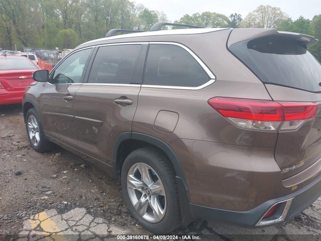 Toyota Highlander Limited 2017 5TDDZRFH0HS436512 Image 14