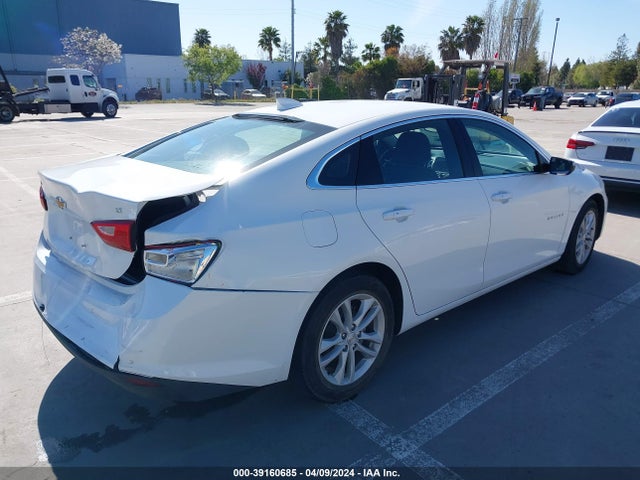 Chevrolet MALIBU LT 2018 1G1ZD5ST4JF181966 Image 4