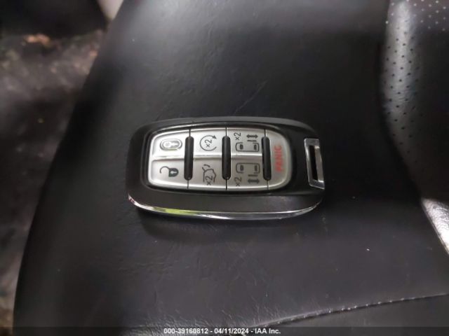 2C4RC1DG3LR176580 Chrysler Voyager Lxi
