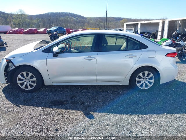 Toyota COROLLA LE 2022 JTDEPMAE3N3004956 Image 14
