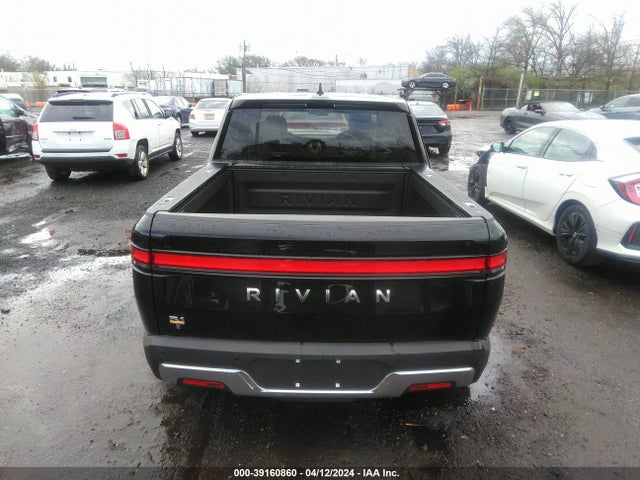 Rivian R1t Adventure 2022 7FCTGAAA5NN014356 Image 16