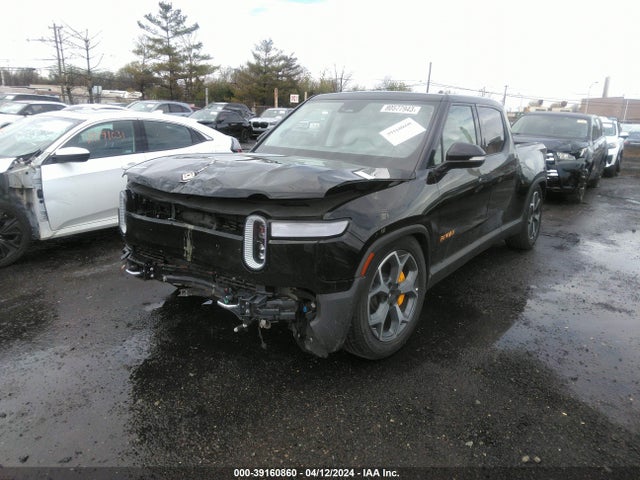 Rivian R1t Adventure 2022 7FCTGAAA5NN014356 Image 2
