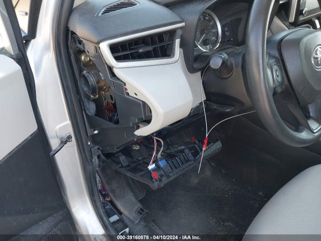 Toyota COROLLA LE 2020 JTDEPRAE7LJ110705 Image 18