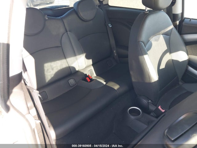 2010 MINI COOPER S WMWMF7C57ATX43977 Photo 7