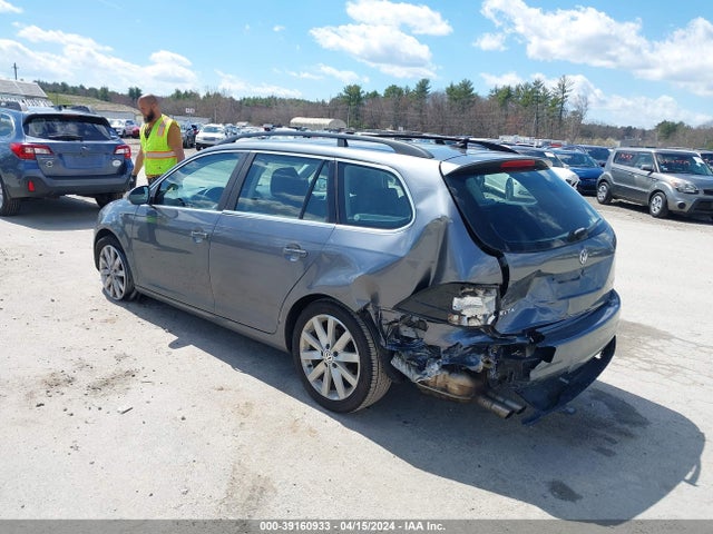 3VWPL7AJ1EM604938 Volkswagen Jetta Sportwagen 2.0l Tdi