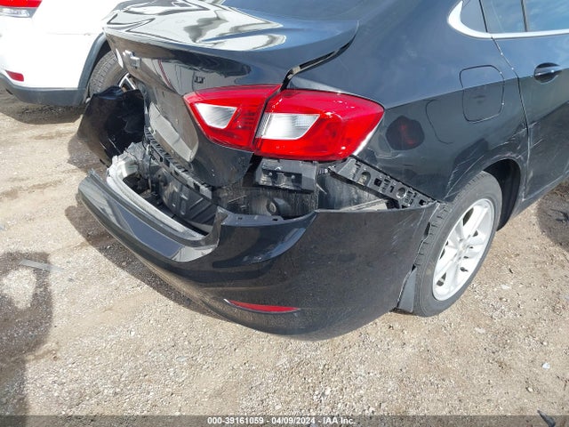 Chevrolet Cruze Lt Auto 2018 1G1BE5SMXJ7223073 Image 13