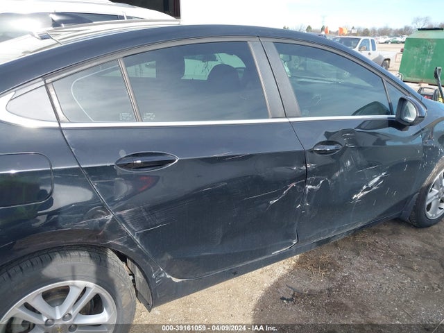 Chevrolet Cruze Lt Auto 2018 1G1BE5SMXJ7223073 Image 14