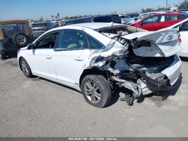 Hyundai SONATA SE 2017 5NPE24AF0HH582903 Image 3