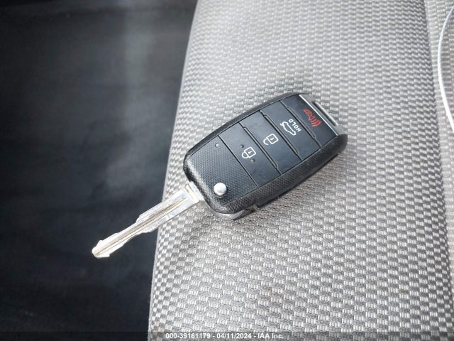 KIA FORTE LX 2017 3KPFK4A70HE094133 Image 11