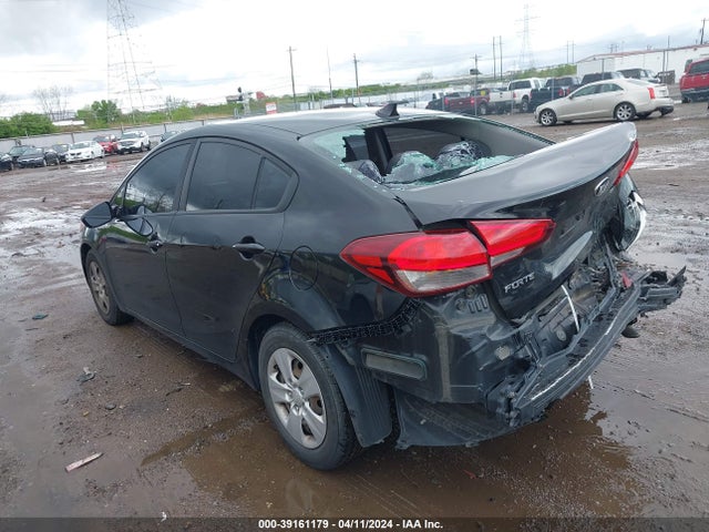 KIA FORTE LX 2017 3KPFK4A70HE094133 Image 3