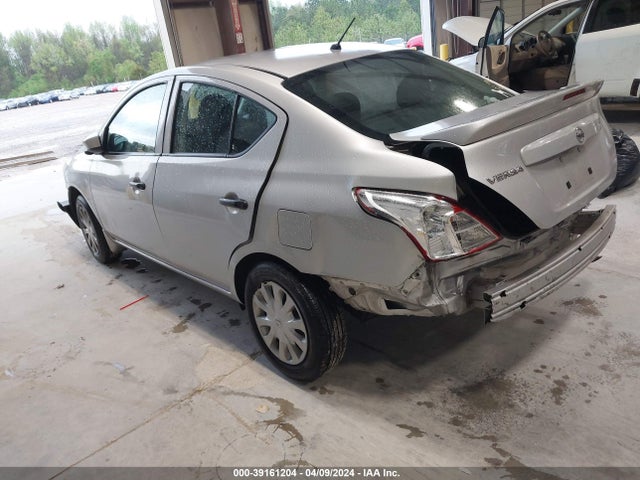 Nissan Versa 1.6 S+ 2018 3N1CN7AP0JL876707 Image 3