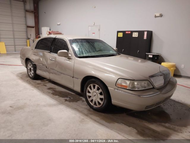 Auction sale of the 2008 Lincoln Town Car Signature Limited, vin: 2LNHM82W68X645543, lot number: 39161265