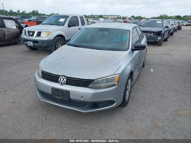 3VW2K7AJ1EM310677 Volkswagen Jetta 2.0l S