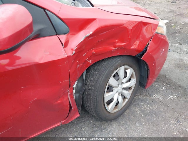 Toyota COROLLA LE 2016 5YFBURHE3GP539536 Image 13