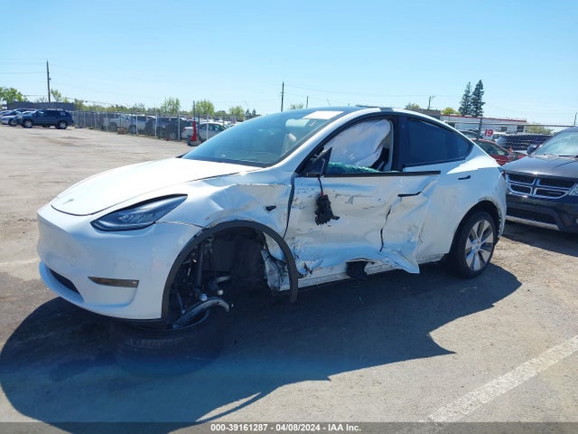 5YJYGDED0MF109485 Tesla Model Y Standard Range Rear-wheel Drive