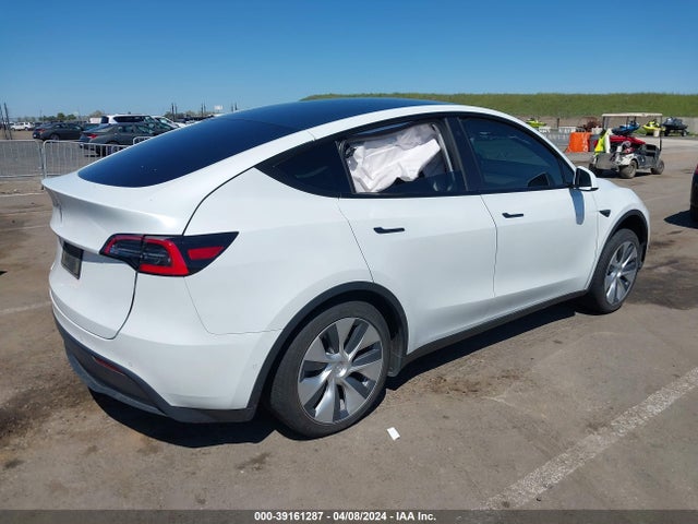 5YJYGDED0MF109485 Tesla Model Y Standard Range Rear-wheel Drive