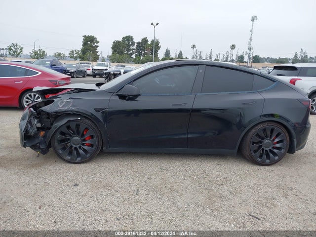 7SAYGDEF0NF493855 Tesla Model Y Performance Dual Motor All-wheel Drive