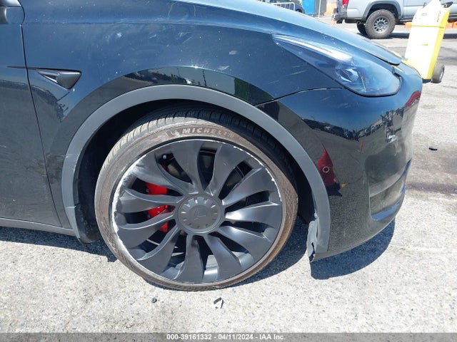 7SAYGDEF0NF493855 Tesla Model Y Performance Dual Motor All-wheel Drive