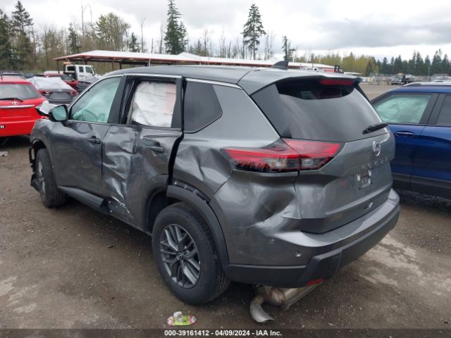 5N1BT3AA6RC688165 Nissan Rogue S Fwd