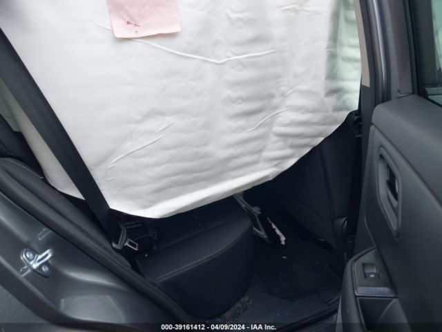 5N1BT3AA6RC688165 Nissan Rogue S Fwd