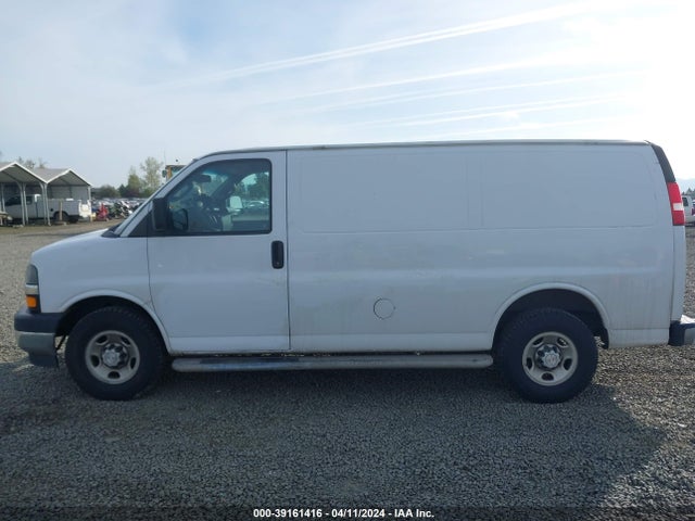 Chevrolet Express 2500 Work Van 2018 1GCWGAFG3J1908812 Image 14