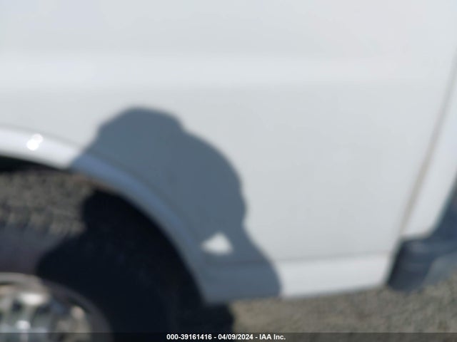 Chevrolet Express 2500 Work Van 2018 1GCWGAFG3J1908812 Image 6