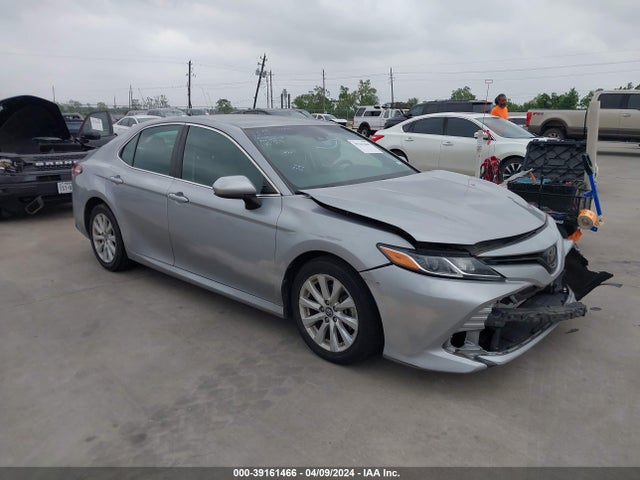 2018 4T1B11HK8JU155192 main image