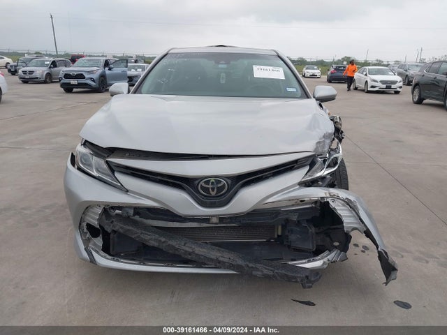 Toyota CAMRY LE 2018 4T1B11HK8JU155192 Image 12