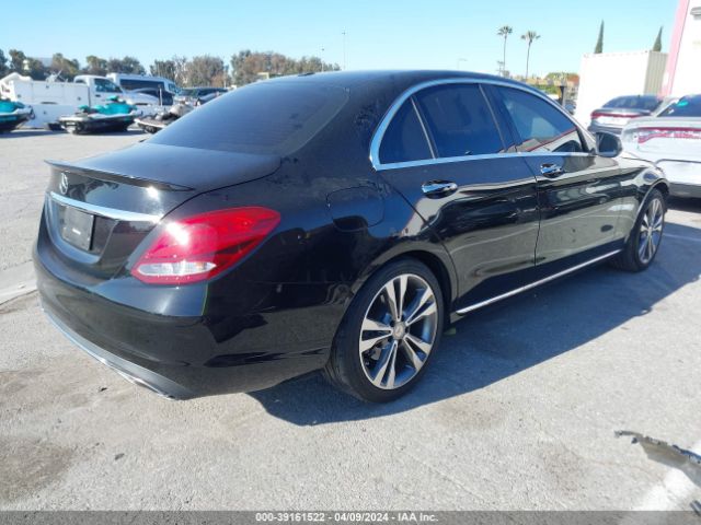 55SWF4JB1GU155473 Mercedes-Benz C 300 Luxury/sport