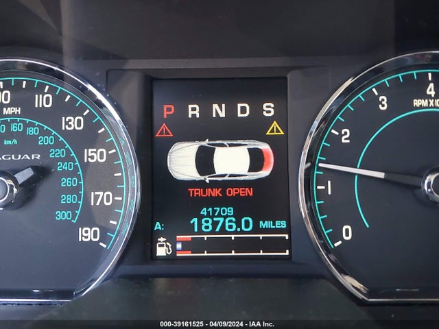 2014 JAGUAR XF SAJWA0ES8EPU14807 Photo 6