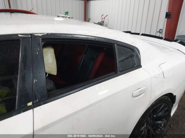 2C3CDXEJ7FH883213 Dodge Charger Srt 392