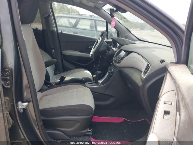 Chevrolet TRAX LS 2019 3GNCJKSB5KL337040 Image 5