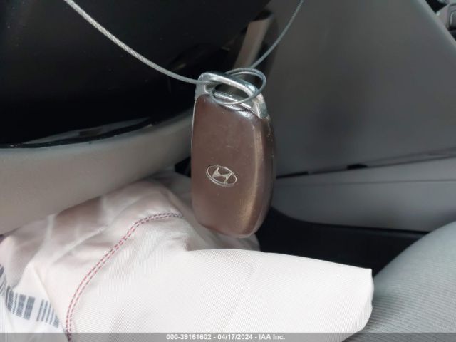5NPD84LF1JH363364 Hyundai Elantra Value Edition