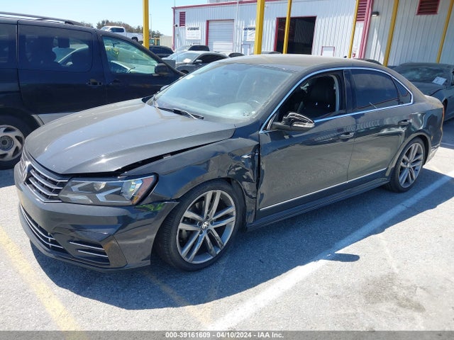 1VWDT7A31HC083861 Volkswagen Passat 1.8t R-line