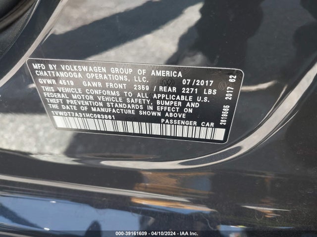 1VWDT7A31HC083861 Volkswagen Passat 1.8t R-line