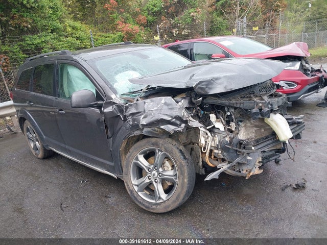 2018 3C4PDCGG7JT216312 main image