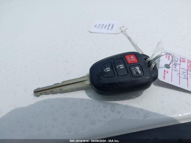 Toyota Corolla Le Plus 2016 5YFBURHEXGP379090 Image 11