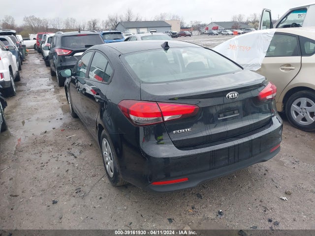KIA FORTE LX 2018 3KPFK4A76JE230979 Image 3