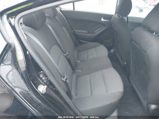 KIA FORTE LX 2018 3KPFK4A76JE230979 Image 8
