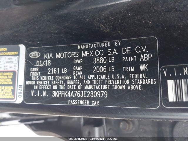 KIA FORTE LX 2018 3KPFK4A76JE230979 Image 9