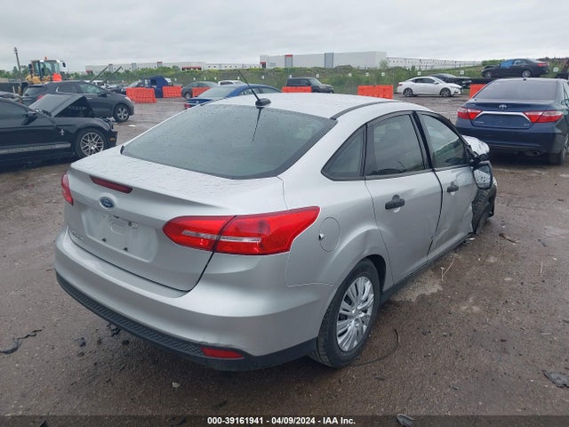 Ford FOCUS S 2017 1FADP3E29HL235442 Image 4