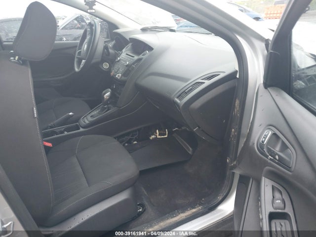Ford FOCUS S 2017 1FADP3E29HL235442 Image 5