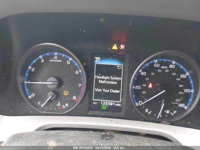 Toyota RAV4 LE 2017 2T3ZFREV4HW317804 Image 15