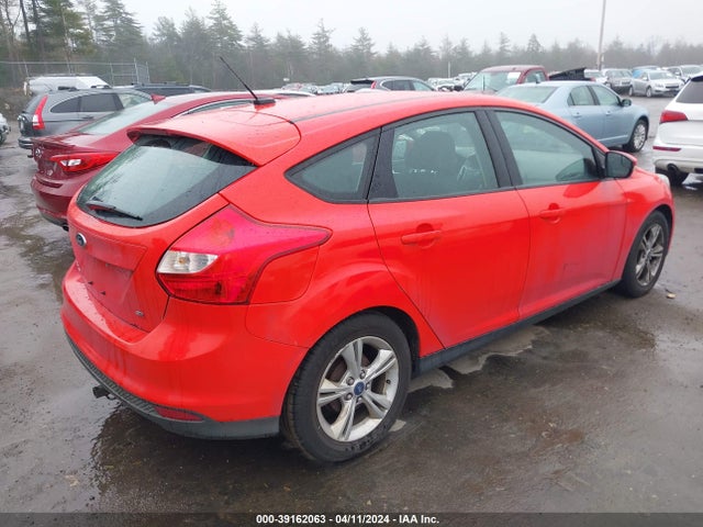 Ford FOCUS SE 2014 1FADP3K24EL315635 Image 4