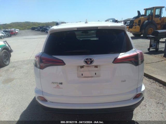Toyota RAV4 LE 2017 2T3ZFREV9HW327664 Image 16