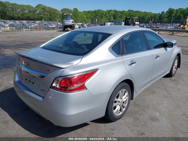 Nissan Altima 2.5 S 2014 1N4AL3AP8EC133884 Image 4