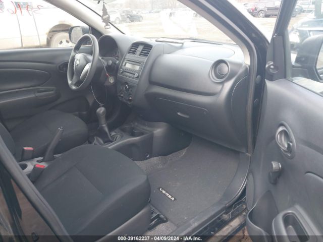 3N1CN7AP9FL813354 Nissan Versa 1.6 S